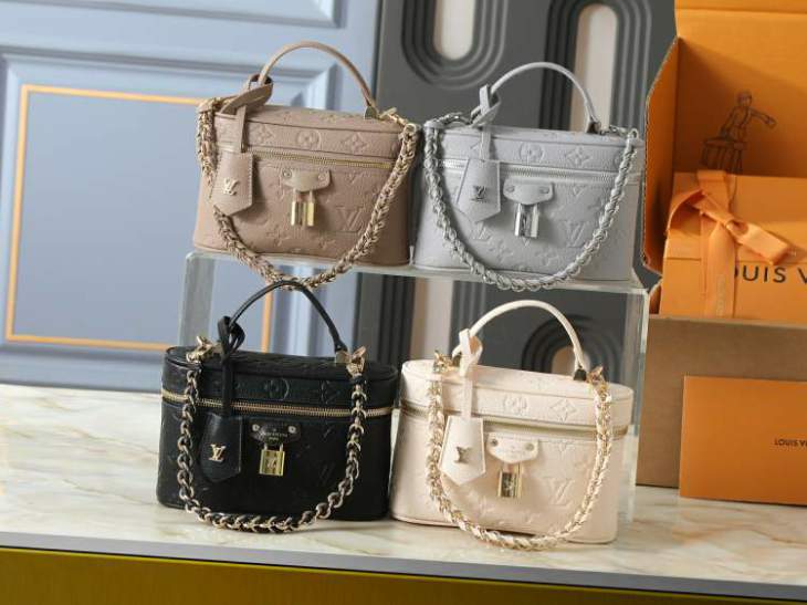 Picture of Louis Vuitton Handbags _SKUfw240792758fw